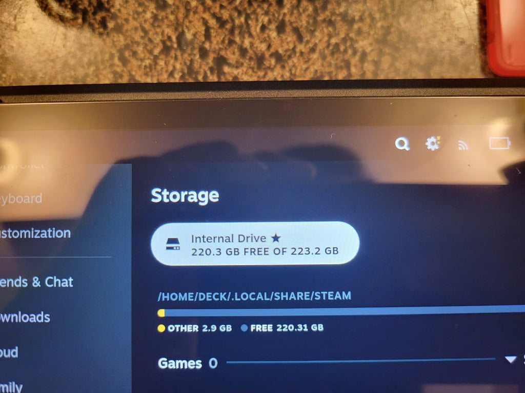 Steam Deck 256gb w/travel case & 2 memory cards + dock & more!! 1N35