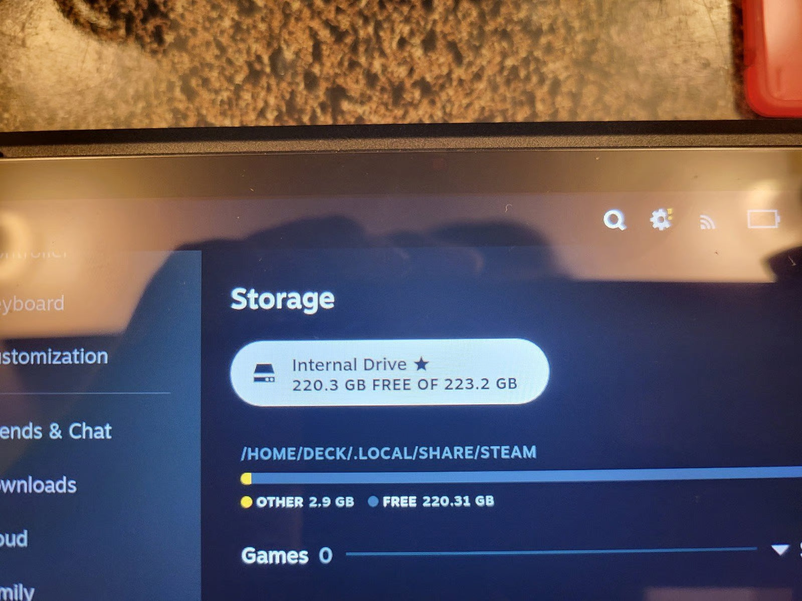 Steam Deck 256gb w/travel case & 2 memory cards + dock & more!! 1N35