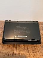 DUAL IPS New Nintendo 3DS XL - Metallic Gray - Comes W/ 128 GB and 3000+ Games