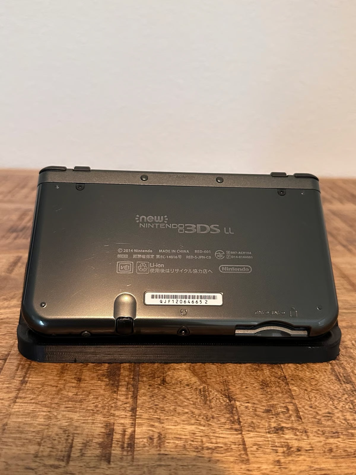 DUAL IPS New Nintendo 3DS XL - Metallic Gray - Comes W/ 128 GB and 3000+ Games