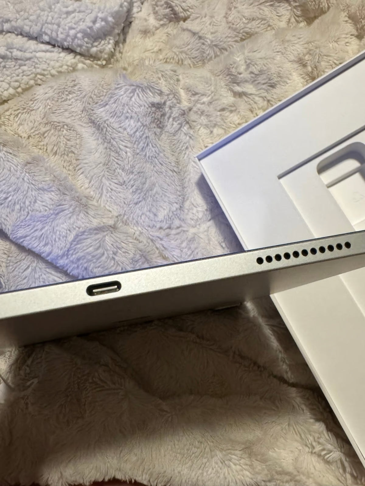 Apple iPad Pro 5th Generation 12.9-inch 256GB WIFI Silver Gray 6R62