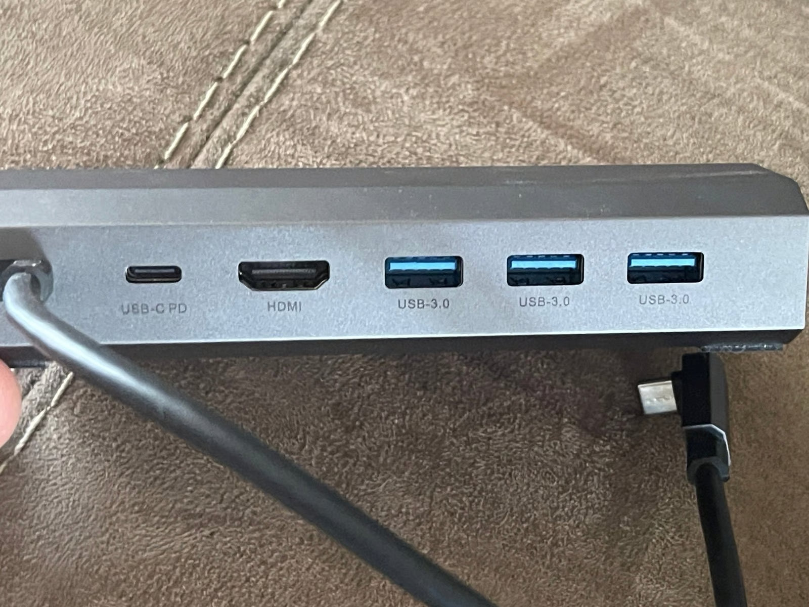 ASUS rog ally z1 extreme w/ Accessories MINT CONDITION 7F71