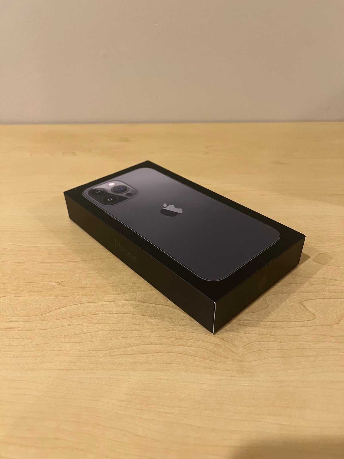 Like New - Apple iPhone 13 Pro Max 128 GB in Graphite 9E91