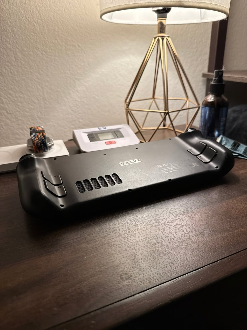 Steam Deck 256GB - Original Box & Carrying Case 5S79