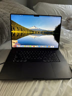 MacBook Pro 16鈥?M3 512gb 18gb in STEALTHY Space Black 5E58