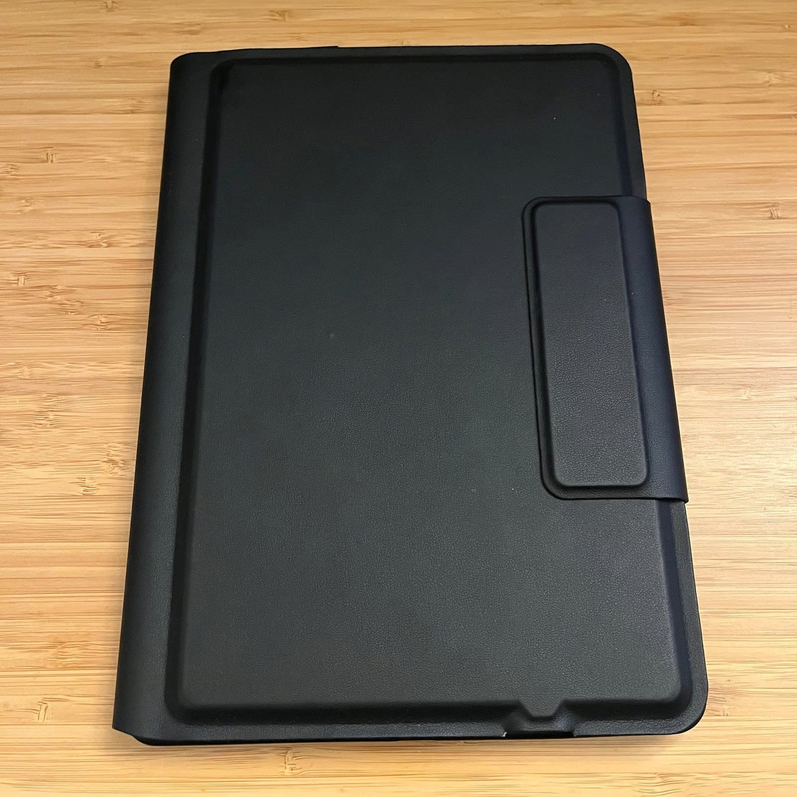 Apple Ipad Pro 10.5"" 256GB Space Gray with Smart Case/Keyboard 9J75