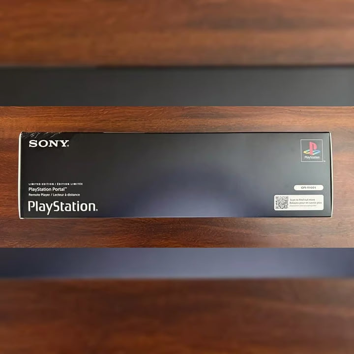 PlayStation Portal鈩?Remote Player - 30th Anniversary Limited Edition *New* 5Y87