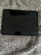 Apple iPad Air 5th Generation 64 GB 5H26