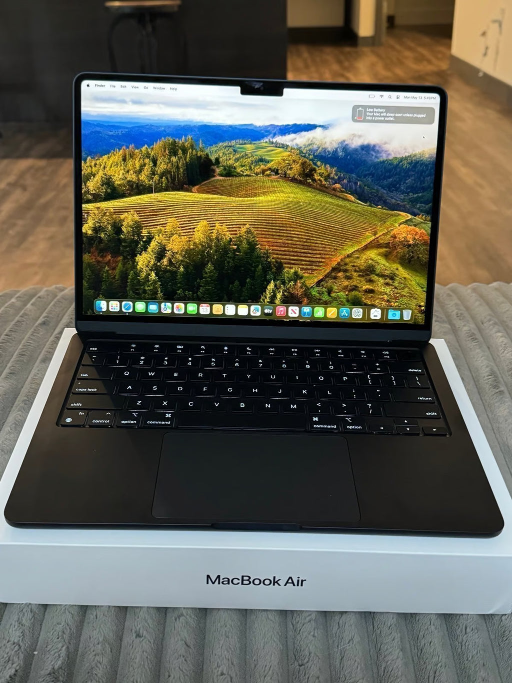 Brand new 2024 13 inch MacBook Air Midnight 8 GB 2W86