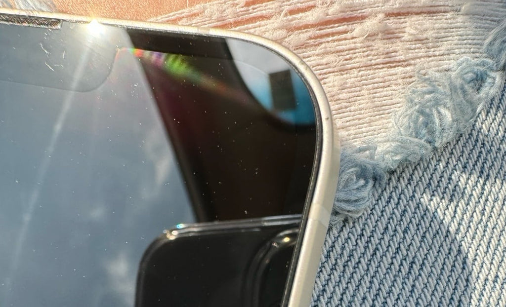 White iPhone 14 plus 1K26