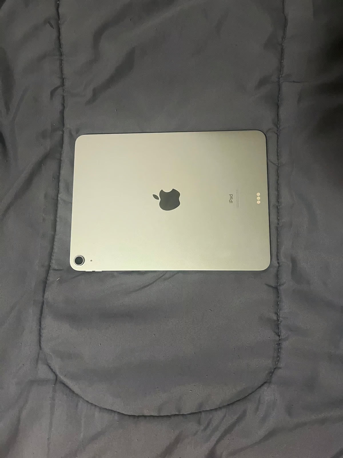 ipad air 4th generation 1K23