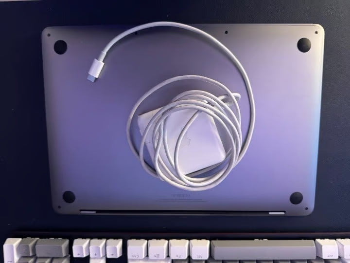 13"" Apple MacBook Pro 2020 M1 Chip 8-Core - 16GB RAM 512GB SSD 3E72