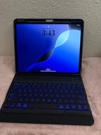 iPad Pro 12.9�?(6th Gen) - Great Condition + Keyboard 6M66