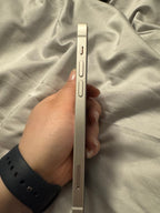 Apple iPhone 12 64 GB in White for Unlocked 6Y56