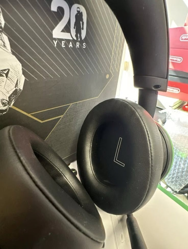 Xbox Series X Halo Infinite Limited Edition Console 7B87