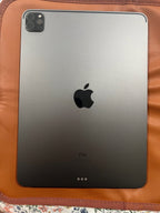 Apple iPad Pro 2nd Generation 256 GB in Space Gray 3F76