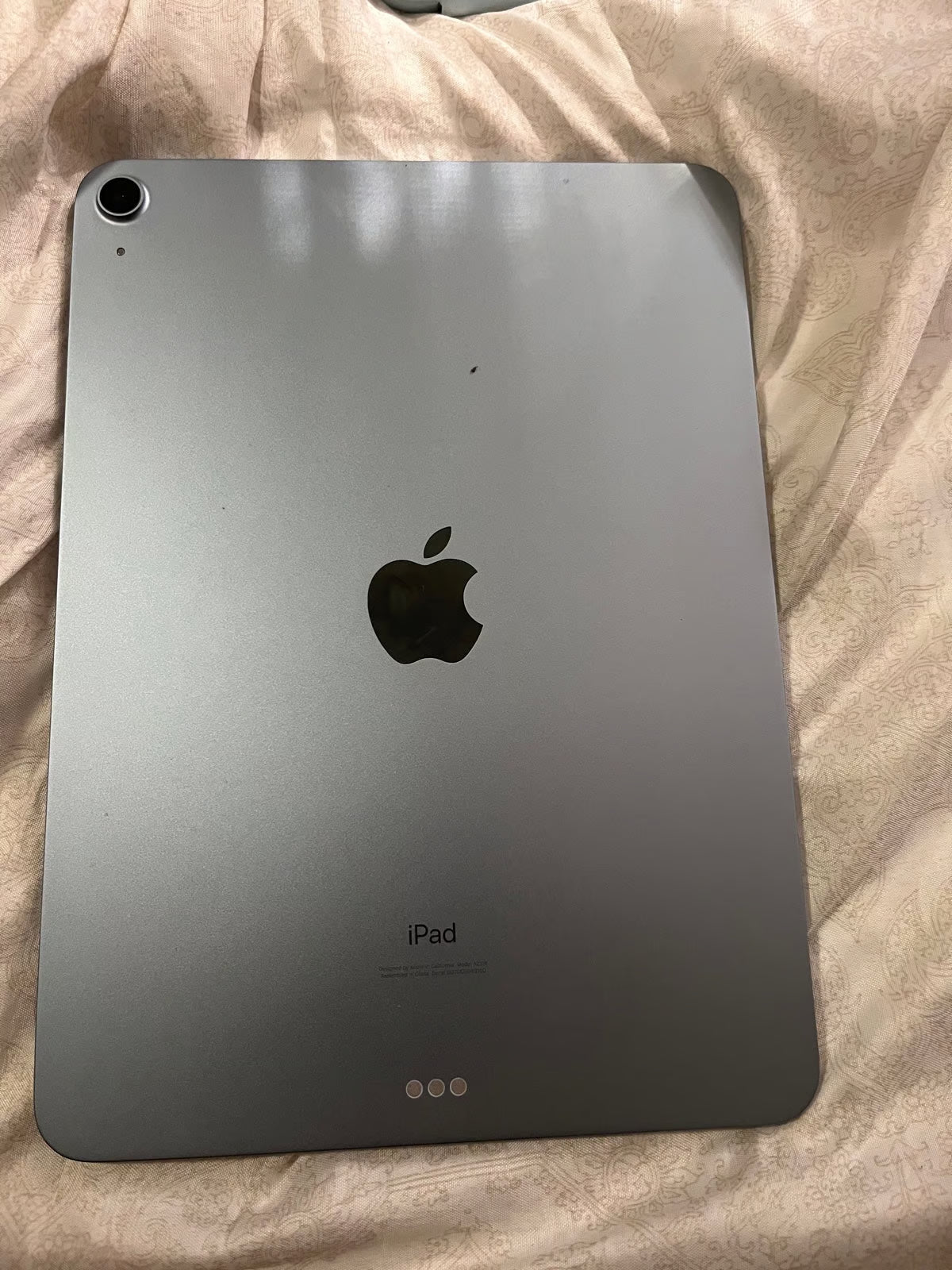 ipad air 4th generation 1K23