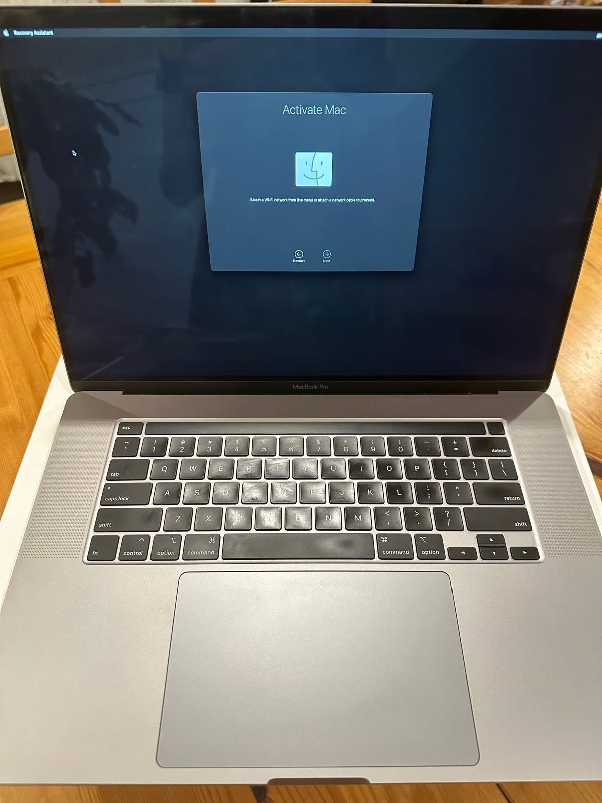 Macbook Pro 16 inch 2019 2V79