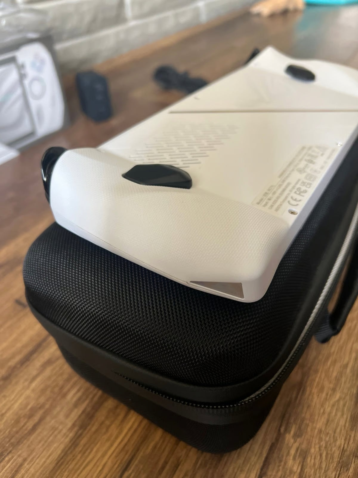 ASUS rog ally z1 extreme 9S82