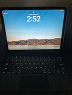 iPad Air 6 M2 and Magic Keyboard 9R67