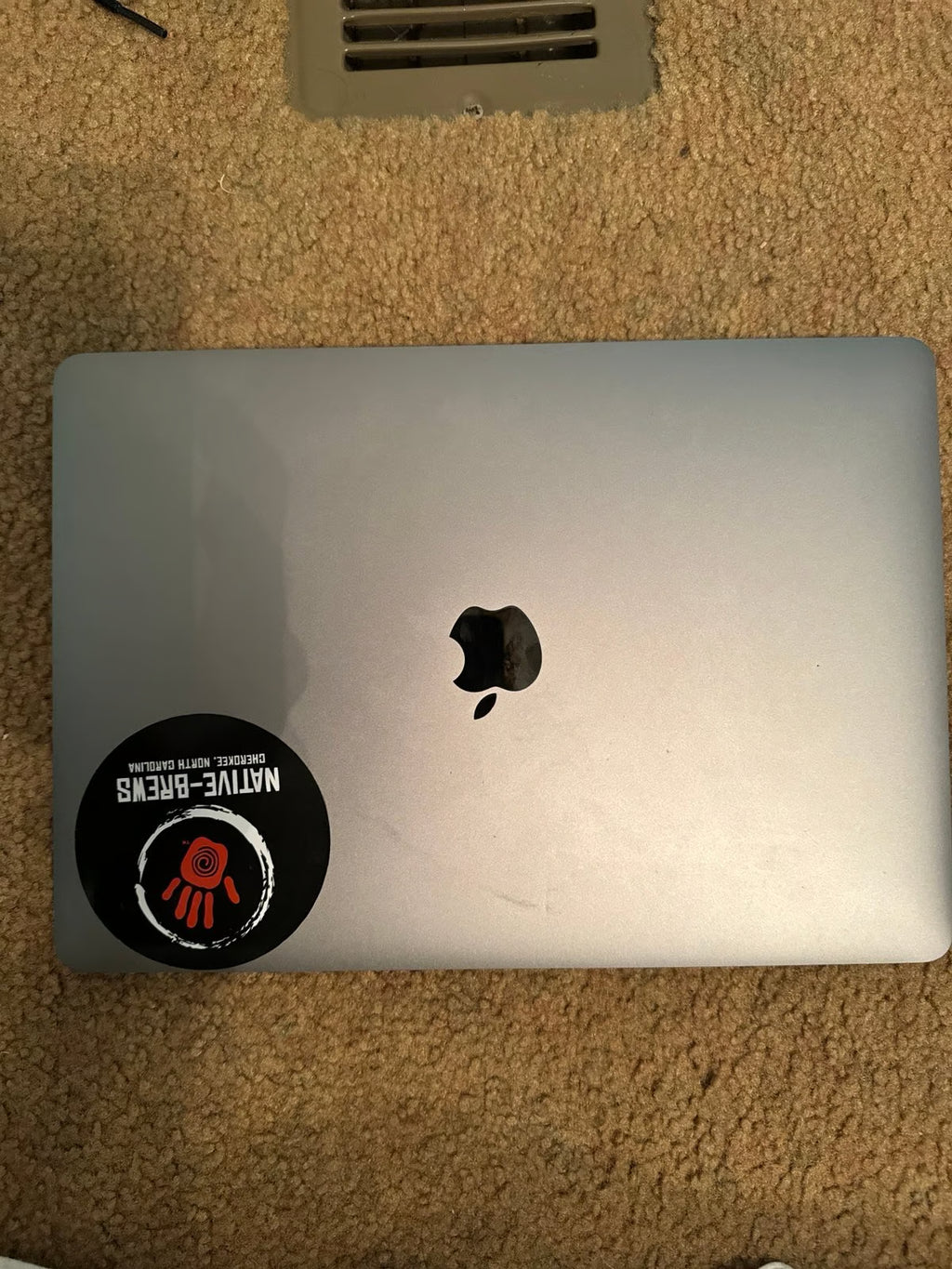 13-inch Macbook Pro M2 2C85