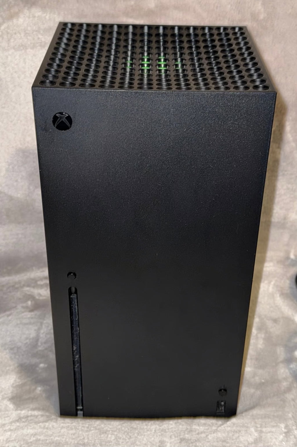 Xbox Series X Console + 1 Controller 7Q12