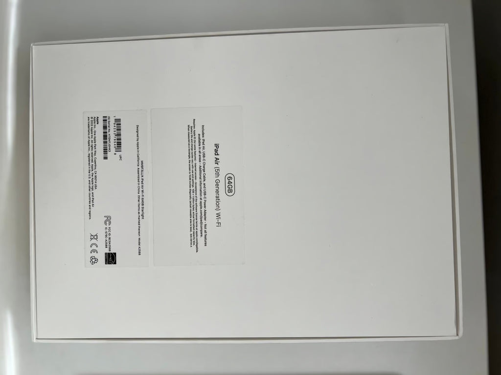 Apple iPad Air 5th Generation 64 GB in Starlight + Apple Pencil 8O99