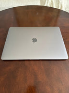 MacBook Pro 2017 15 inch space grey 5C87