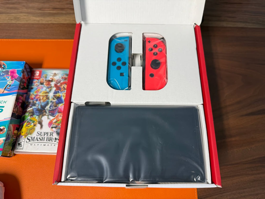 Nintendo Switch OLED bundle 6B68