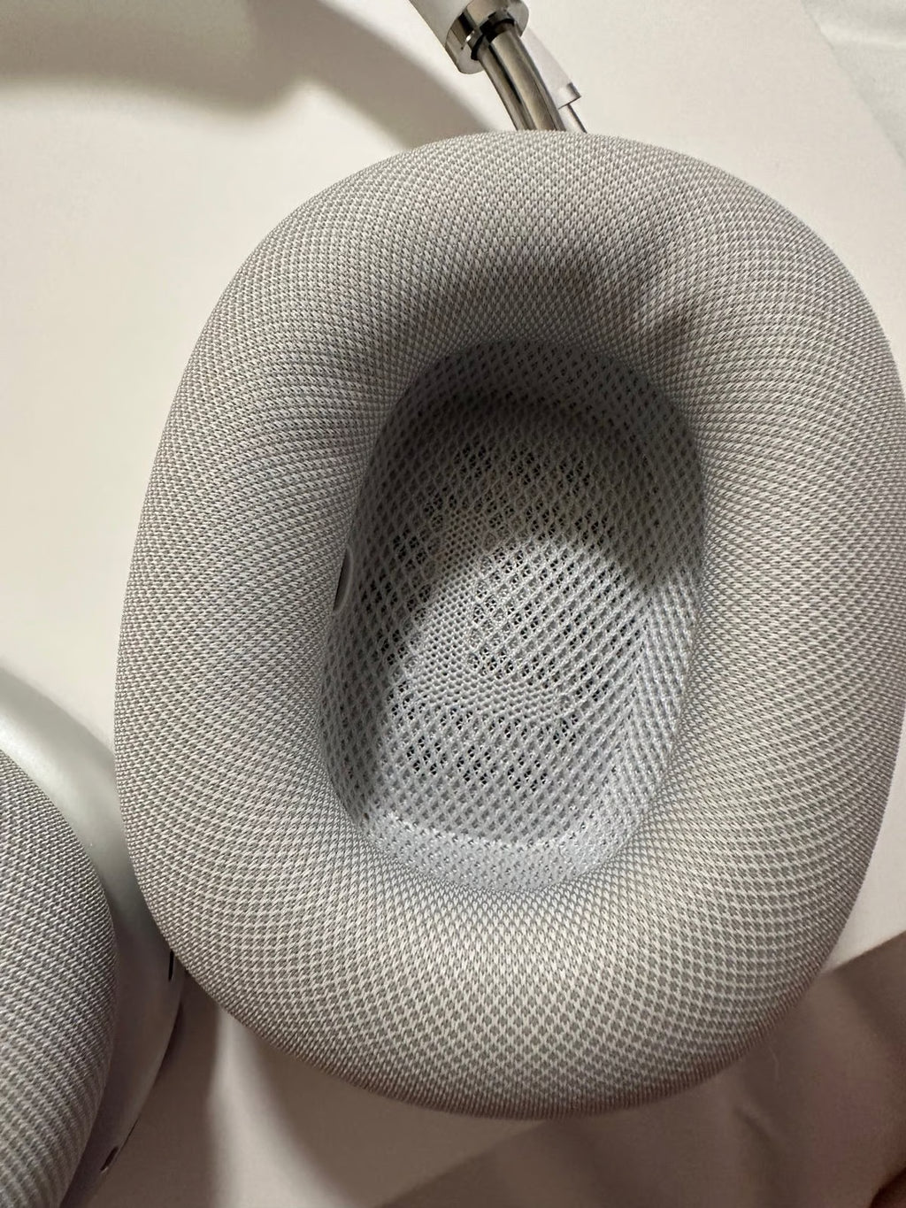 Apple AirPods Max in Silver 2A52