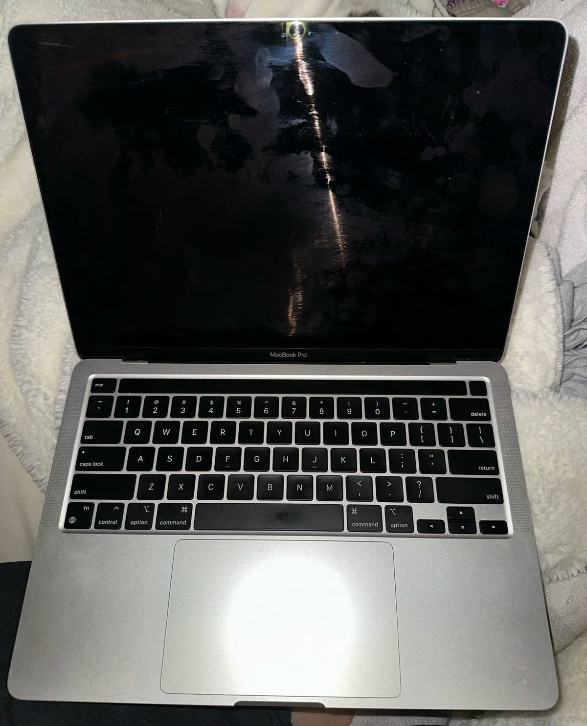 macbook pro 2020 m1 9V59