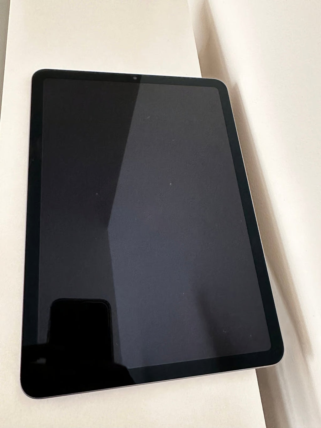 Apple iPad Air 5th Generation 64 GB in Space Gray 6G58