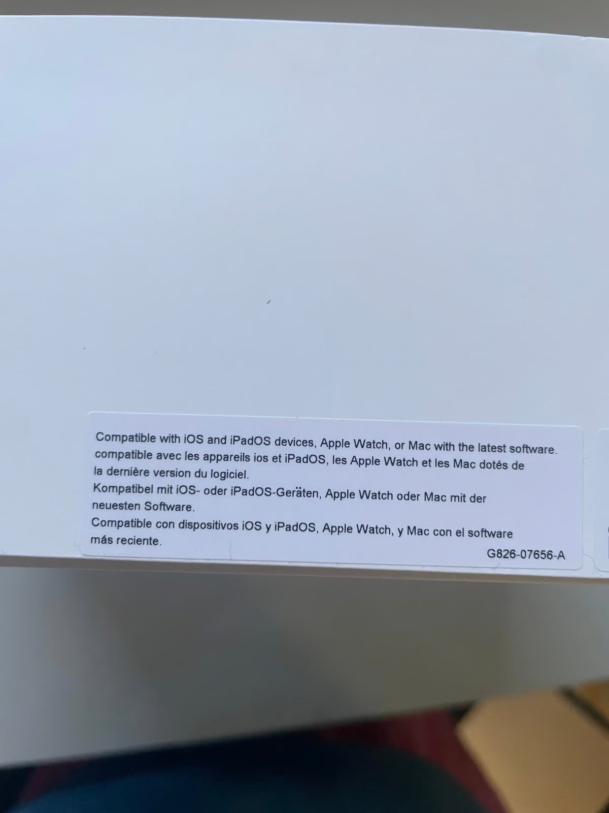 White AirPods Max FREE SHPPING 2B21