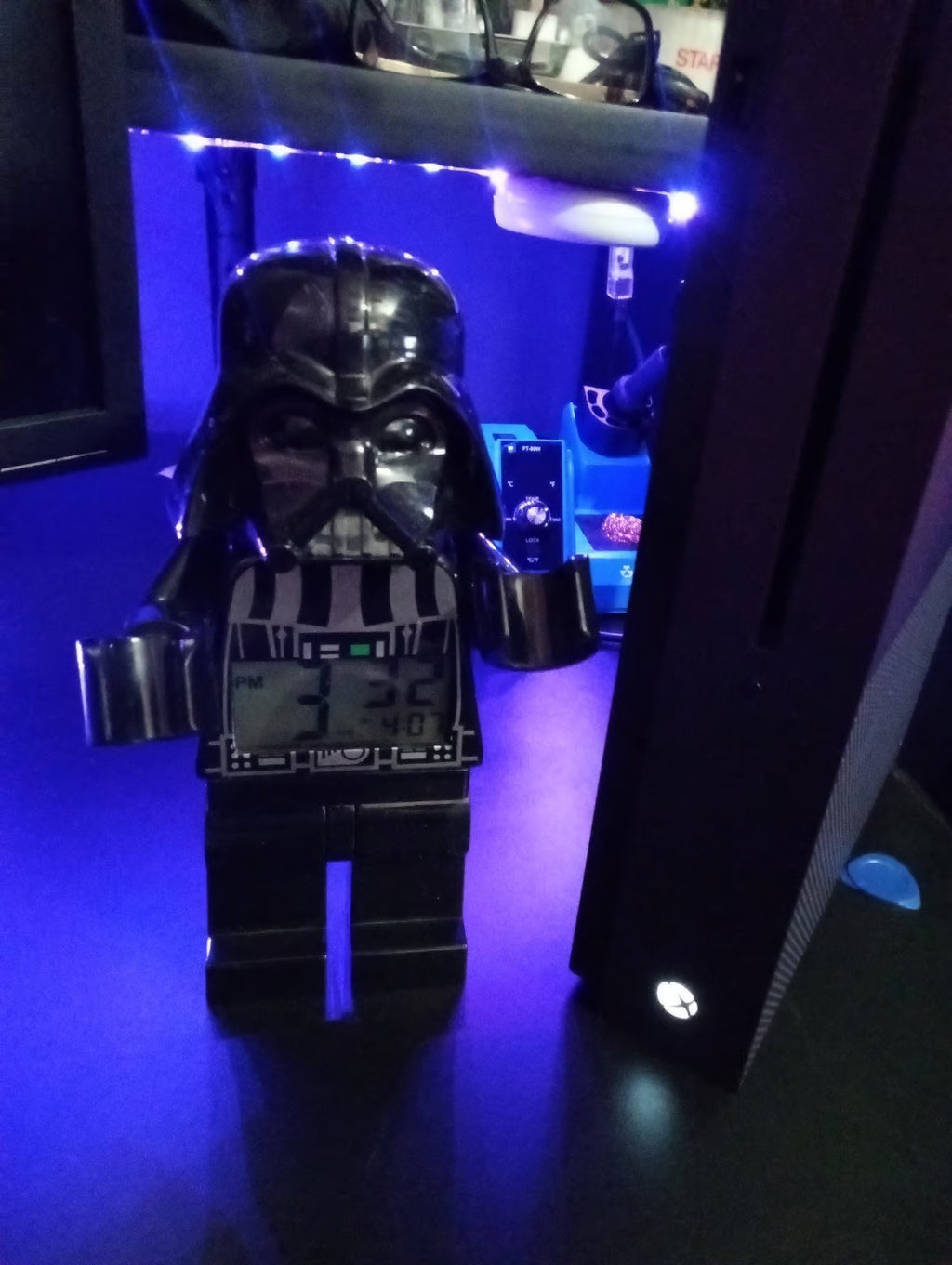 Xbox One S console Purple Fortnite Edition 3D17