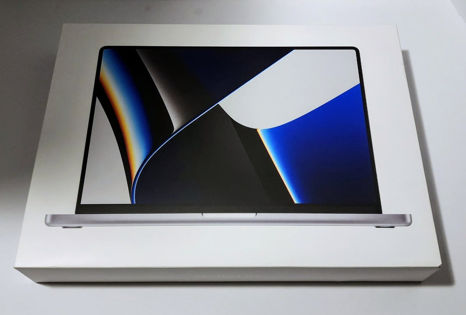 16in Macbook M1 Pro 5P11