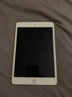 iPad Mini 4th gen 32 GB 7D76