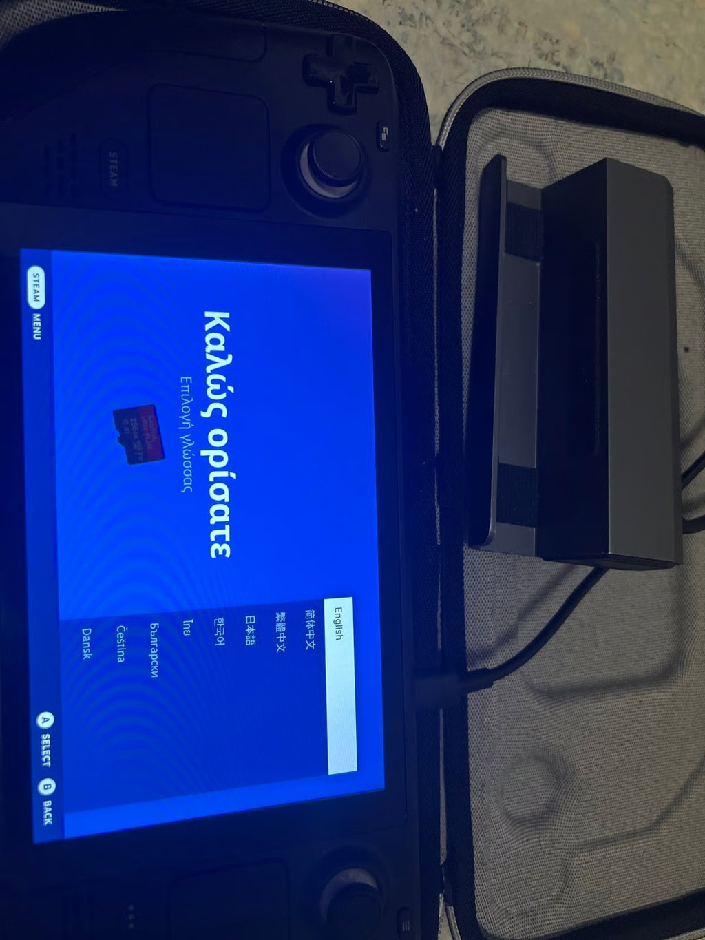 Steam Deck LCD 512gb with Jsaux dock and 256gb SD card 3U29