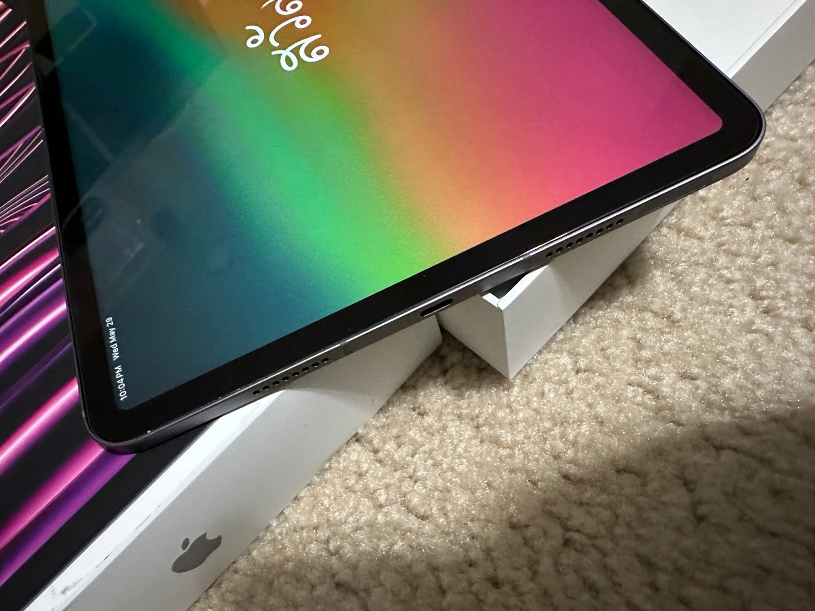 Apple iPad Pro 11�?4th Generation 1 TB in Space Gray 8Z37