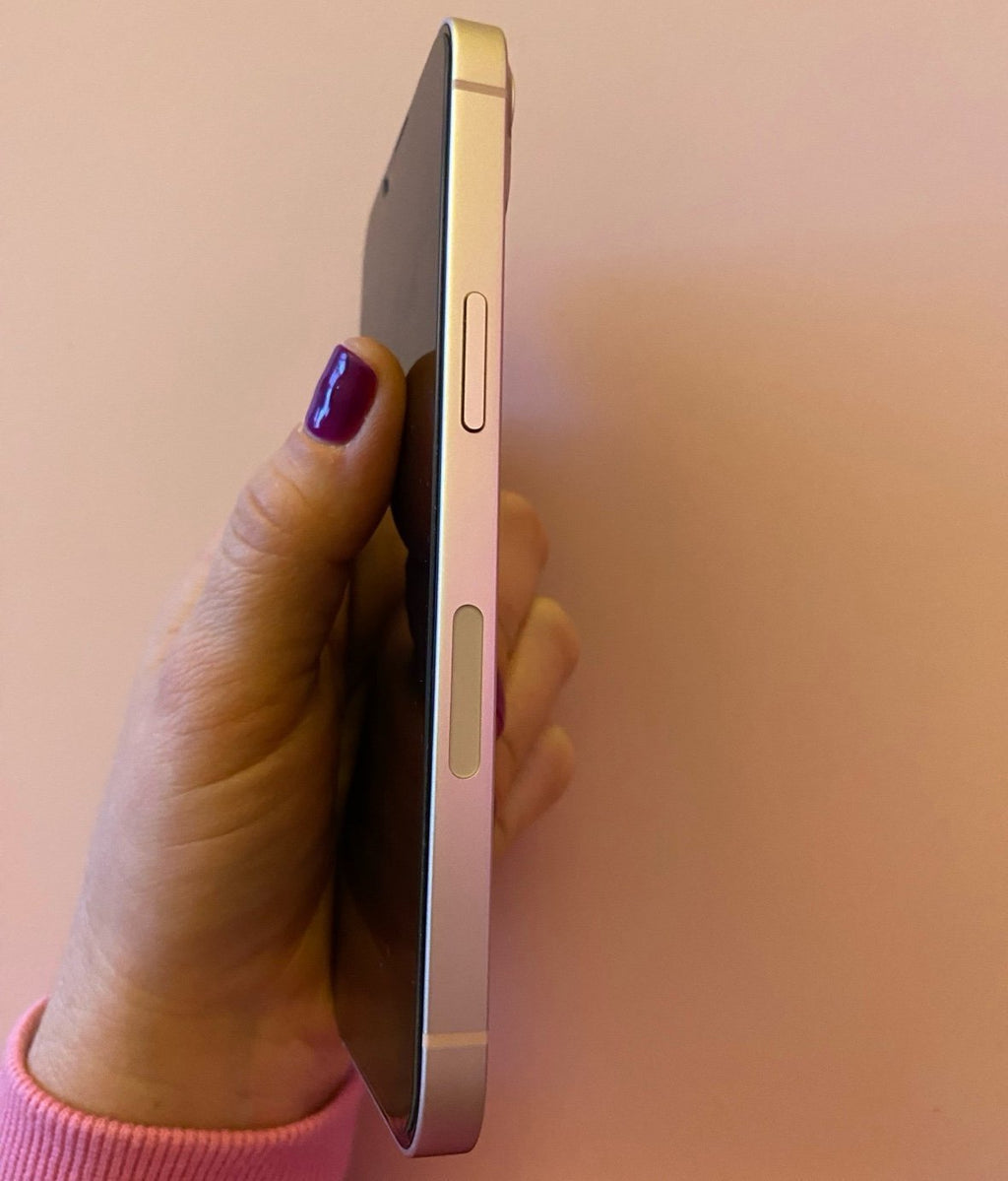 Apple iPhone 13 128 GB in Pink Unlocked 9O16