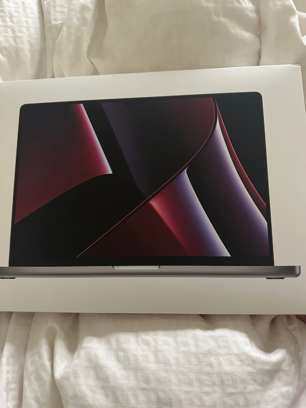 2022 16inch Apple Macbook Pro 2T86