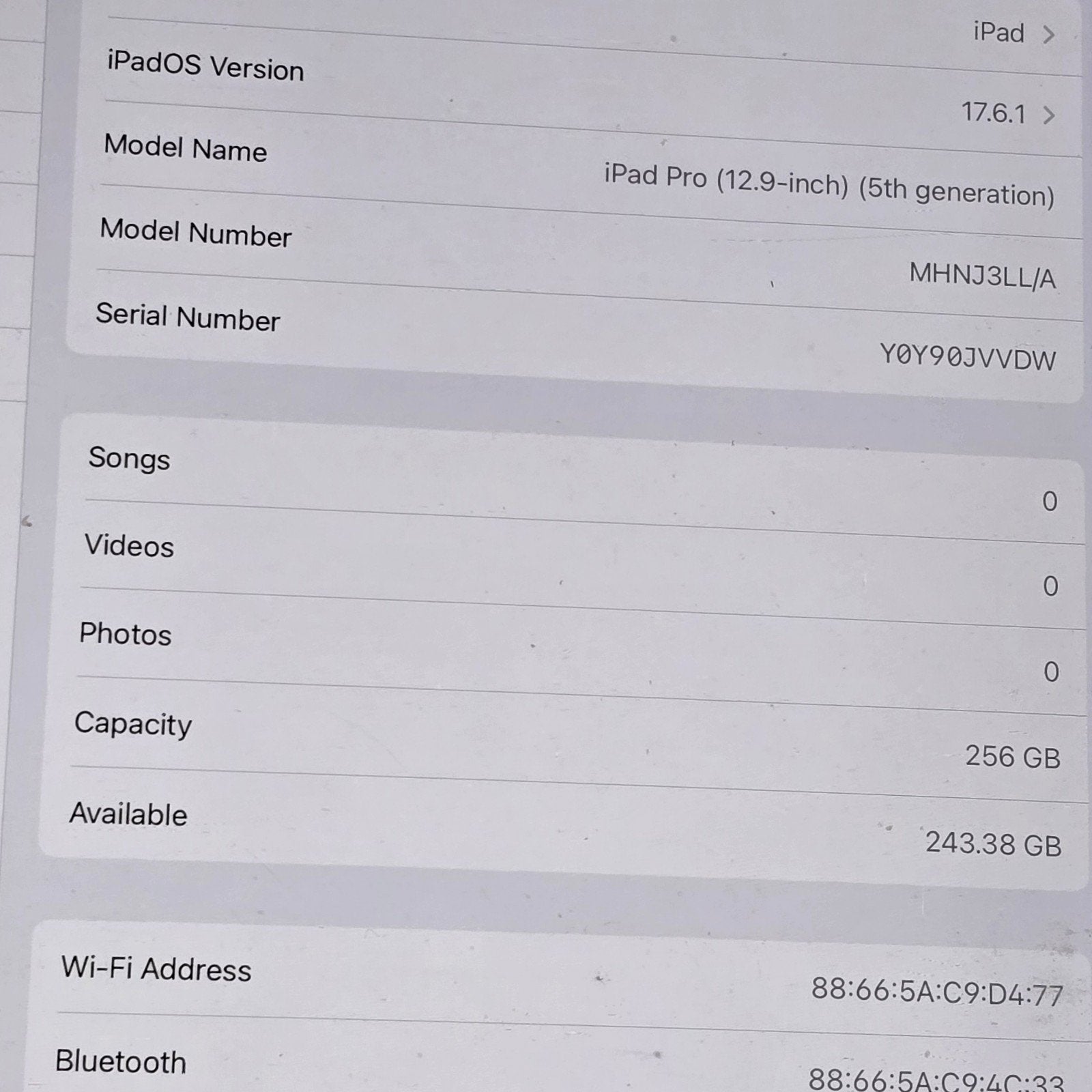 iPad Pro 12.9-inch 5th Generation Wi-Fi 256GB Gray A2378 M1 3L86