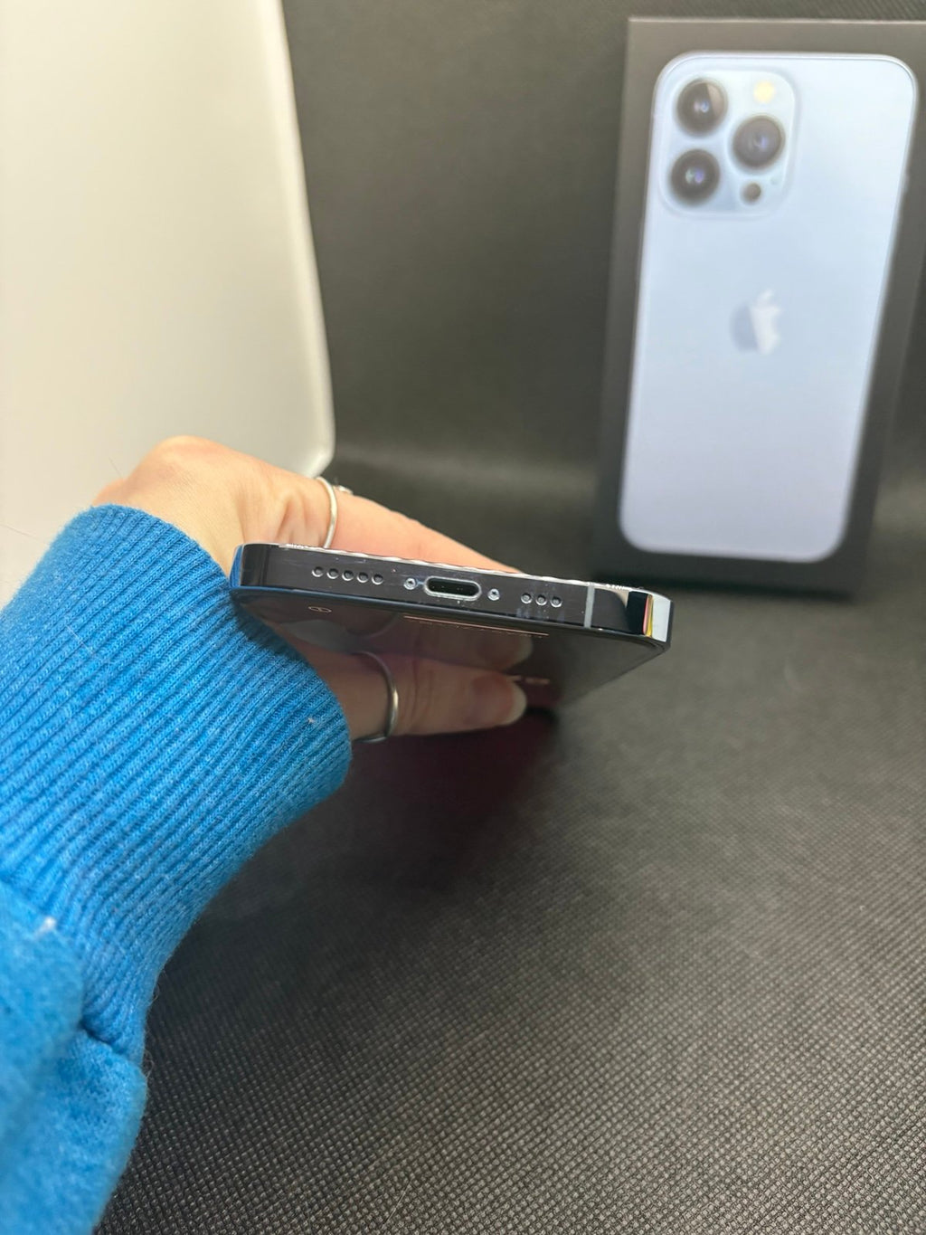 iPhone 13 pro unlocked Serria Blue 5H29