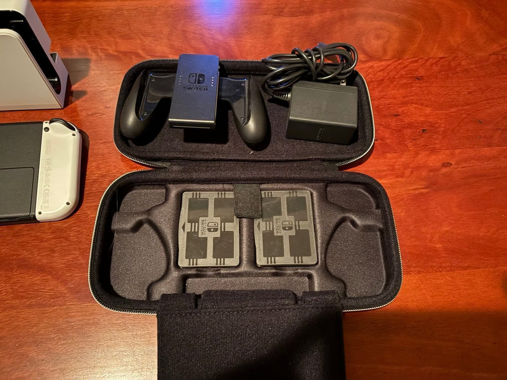 Nintendo Switch - OLED Model White with Zelda Tears of the Kingdom game 3P33