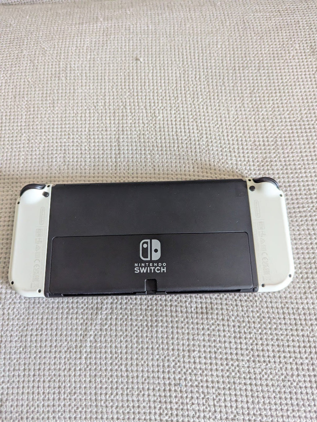 Nintendo Switch OLED with free Pro Controller 6F67