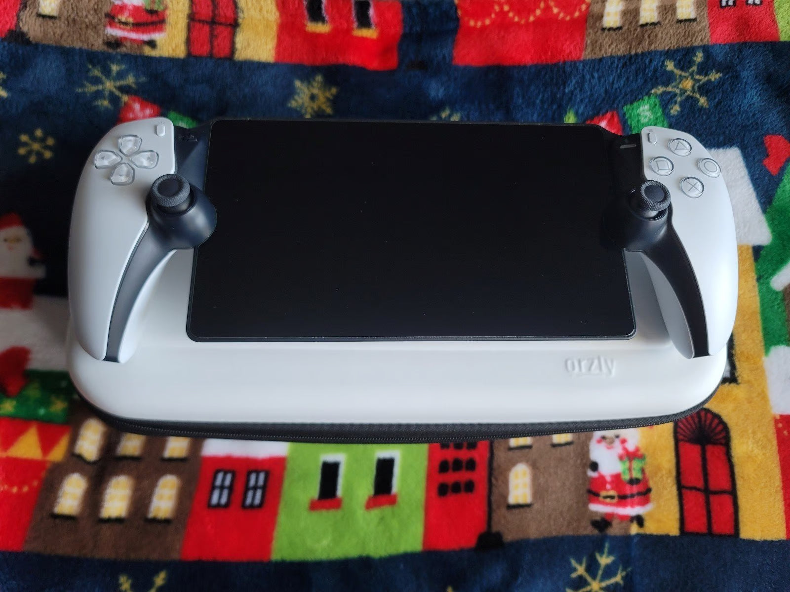 PlayStation Portal with Spigen Screen Protector and Orzly Carry Case 9F95