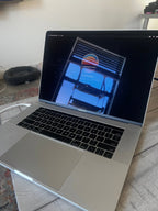 MacBook Pro 2017 15鈥?7Q58