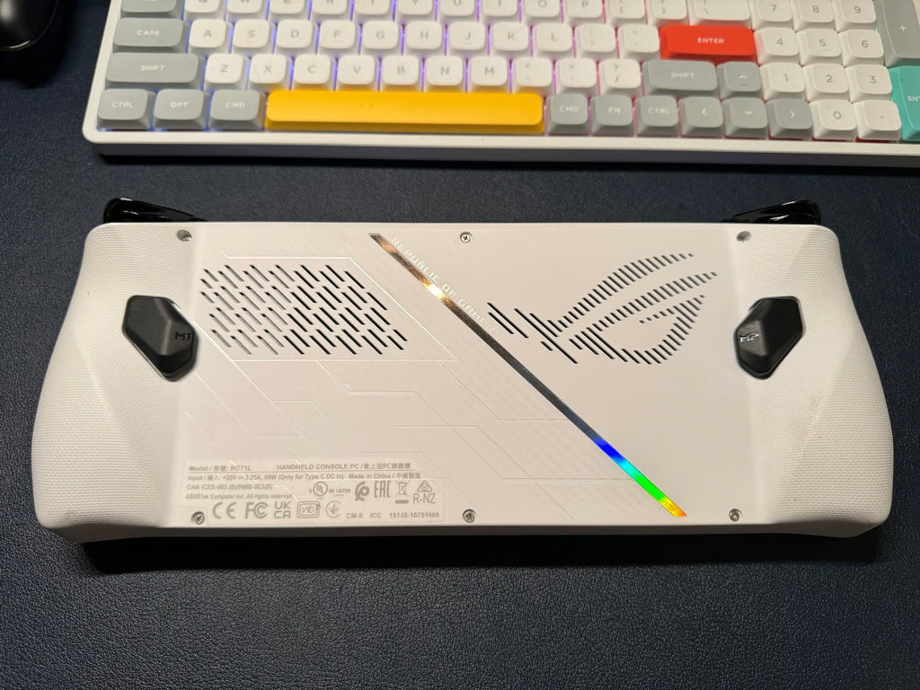 ASUS ROG ALLY Z1 EXTREME + GEEK SQUAD PROTECTION 6V21