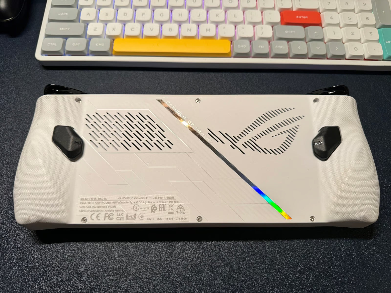 ASUS ROG ALLY Z1 EXTREME + GEEK SQUAD PROTECTION 6V21