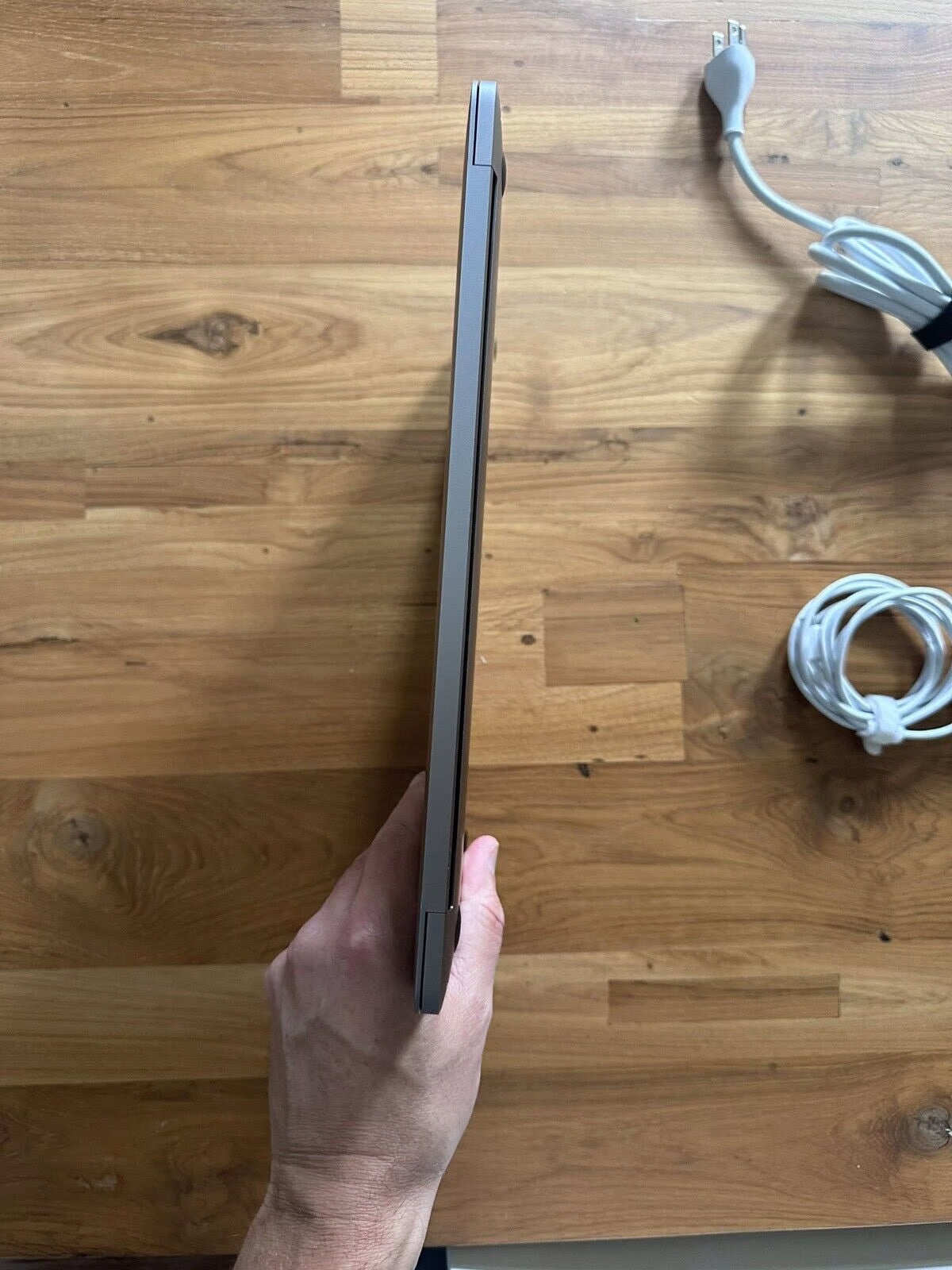 2019 MacBook Pro TouchBar Retina 13鈥?A2159 SpaceGray 1.4 GHZ 16GBRam 500 GB SS 8C33