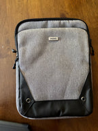 iPad Pro 11 inch gen4 128gb with apple Magic Keyboard 6J73